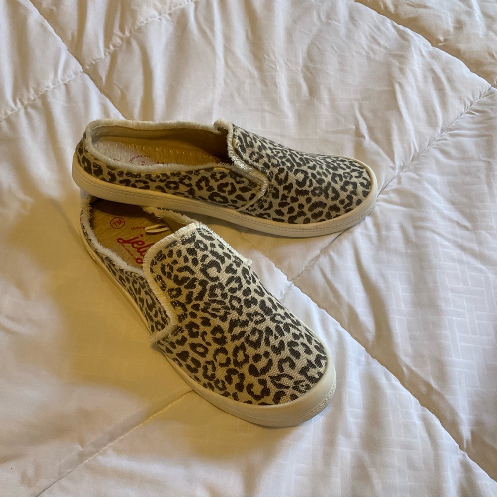 Women’s Jellypop Leopard Mules, Size 7